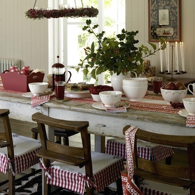 Peindre une table pour sa salle à manger, c'est l'intégrer à coup ... Table Rouge Créatif cuisine de