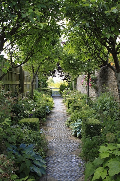 Créer une allée naturelle dans son jardin Jardin De Allee désign