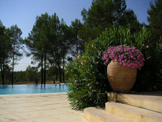 piscine dans le midi