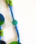 enfiler des boutons