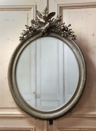 miroir peint en gris